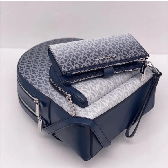 MICHAEL KORS Jaycee Medium Ombré Signature Logo Backpack
And Wallet Set Navy - Picture 7 of 12